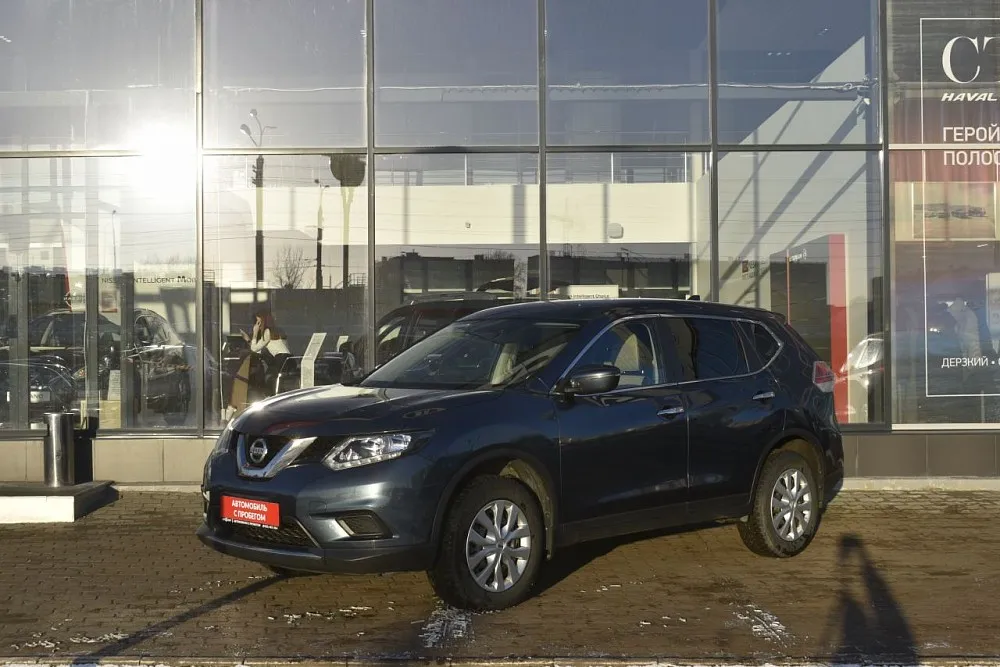 Nissan X-Trail Image 1